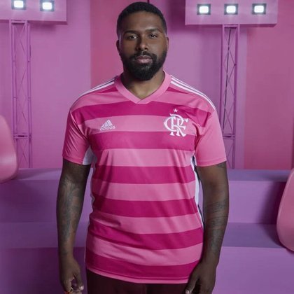Camisa lançada para o Flamengo - Fornecedora de material esportivo: Adidas.