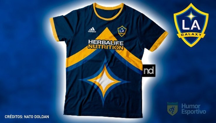 Camisas de times de futebol inspiradas nos escudos dos clubes: Los Angeles Galaxy.