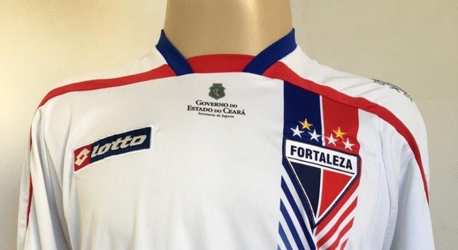 Camisas dos times da atual Serie A em 2010: Fortaleza