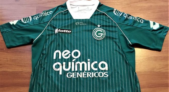 Camisas dos times da atual Serie A em 2010: Goiás