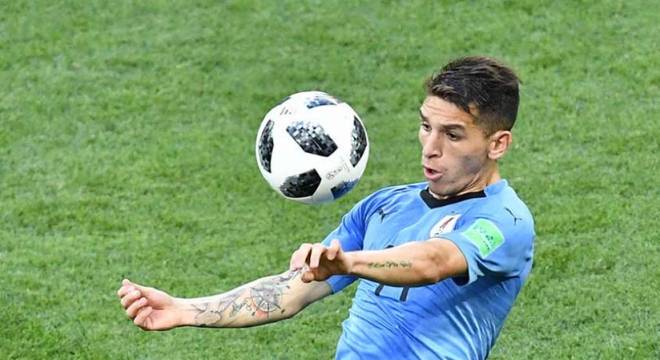 8º Lucas Torreira
O volante uruguaio do Arsenal viveu uma temporada de alta após seu bom desempenho na Copa do Mundo da Rússia e viu seu valor de mercado subir para 55 milhões de euros, aproximadamente R$ 245 milhões