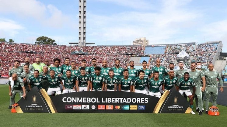 Campeão Libertadores-2021 - R$ 126 milhões + R$ 12 milhões = R$ 138 milhões