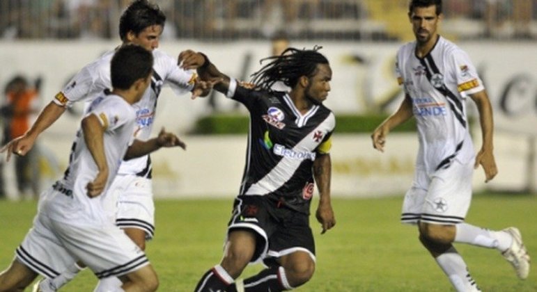 Campeonato Carioca 2011: Vasco 0x1 Resende - São Januário - Gol: Alexandro.