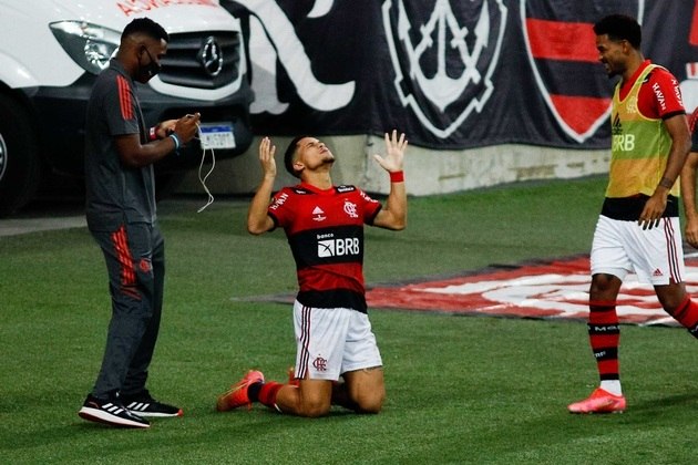 João Gomes comemora 1º gol como profissional e que garantiu o título do Fla