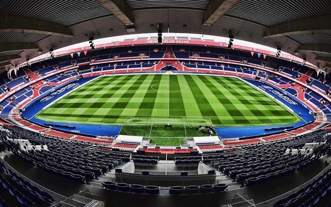 Campeonato Francês irá sem realizado sem a presença de público até o dia 15 de abril. Com isso, a final da Copa da Liga da França entre PSG e Lyon será afetada