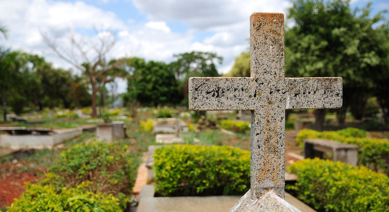 A Justiça responsabilizou a empresa que administra cemitérios do DF pelo furto