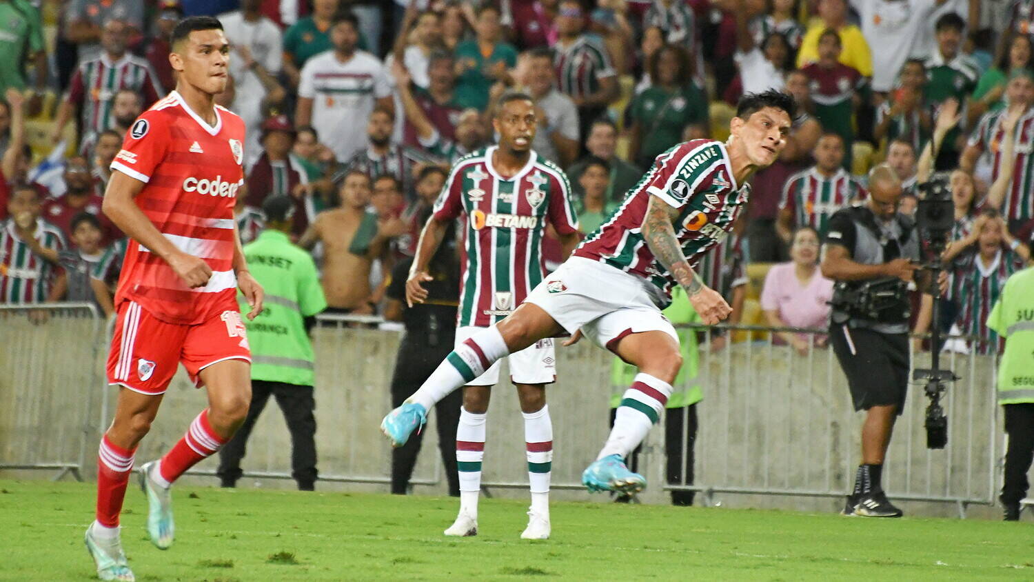 Cano é o artilheiro do mundo desde que chegou ao Fluminense - Gazeta  Esportiva - Muito além dos 90 minutos