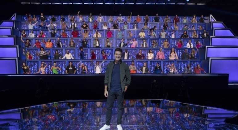 Rodrigo Faro e o painel de Jurados do Canta Comigo 4