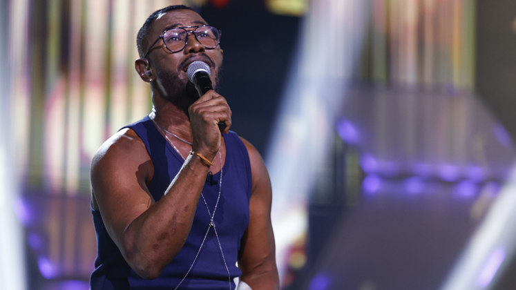 Afinados, os competidores apostam em grandes sucessos de Clara Nunes, Whitney Houston, Michael Jackson e de muitos outros artistas nacionais e internacionais para impressionar os 100 jurados e chegar mais próximo do prêmio de R$ 300 mil. Como será que vai ficar essa disputa? Será que alguém vai conquistar todos os jurados?