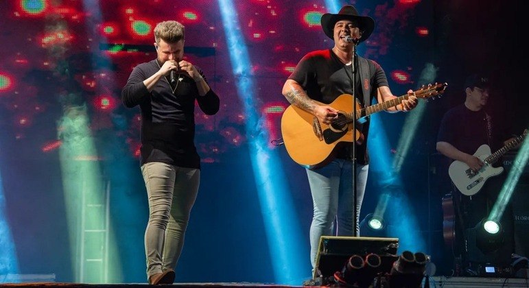 Conrado (à esq.) e Aleksandro (à dir.) eram conhecidos no meio sertanejo universitário
