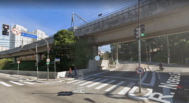 Homem morre em cruzamento de avenida e rua da zona sul de São Paulo