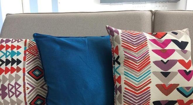 capas de almofadas coloridas