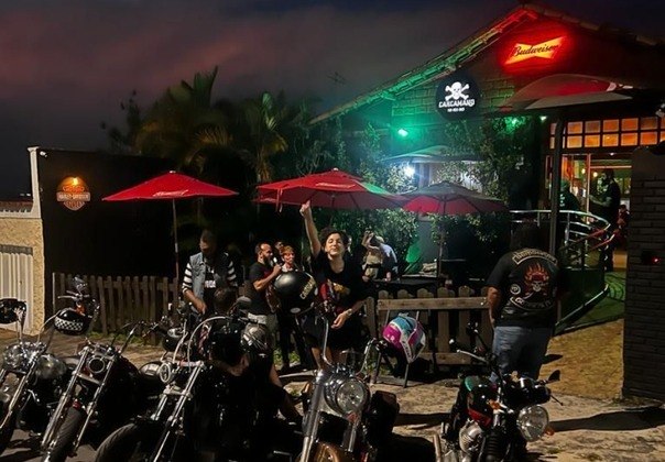 Carcamano Pub (BH) - Sábado (10). Longe da zona sul, em uma região tradicionalíssima do rock em BH, a Carcamano Pub (Rua Américo Magalhães, 617) é uma boa opção para quem quer ouvir 