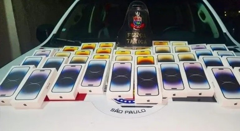 Carga com 40 iPhones apreendidos na zona oeste de SP