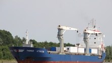 Espanha apreende 1,2 t de cocaína em navio após denúncia do Brasil