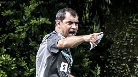 Santos vive crise às vésperas de 'jogo da vida' no Brasileirão - Prisma -  R7 Blog do Fabiano Farah