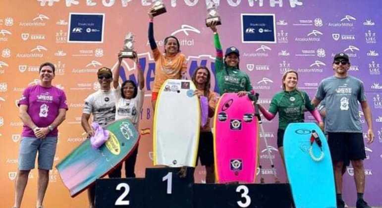Carla Cunha ganhou primeiro campeonato mundial de surfe na categoria PCD