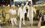 O músico Carlinhos Brown desfilou pela escola de samba Mocidade Independente de Padre Miguel no segundo dia de desfiles do Grupo Especial com o enredo 