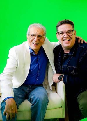 Carlos Alberto de Nóbrega e o diretor Michael Ukstin 