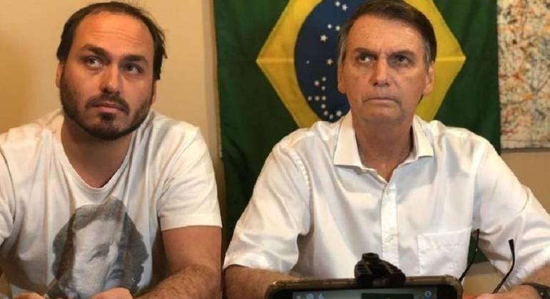 Bolsonaro garantiu que Carlos vai manter a comunicação digital sob seu controle