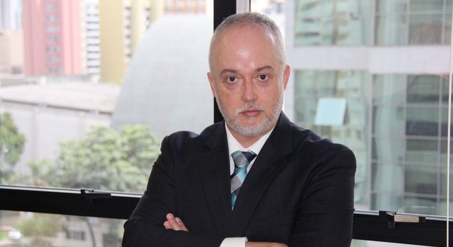  Carlos Fernando dos Santos Lima diz que Bolsonaro causou 'decepção' ao não apoiar projeto anticrime de Sergio Moro
