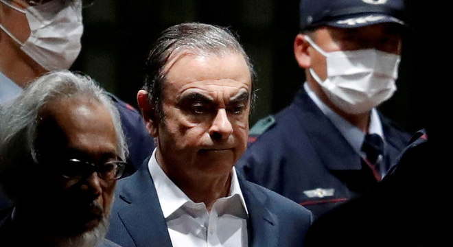 Acusado de irregularidades financeiras, Carlos Ghosn estava sob fiança no Japão