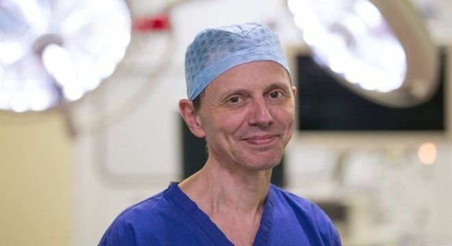 Carlos Heras-Palou: "O diagnóstico é devastador; é como uma sentença de morte, mas uma morte lenta e dolorosa". O cirurgião foi diagnosticado com um tipo de amiloidose, assim como sua irmã, mãe e avô