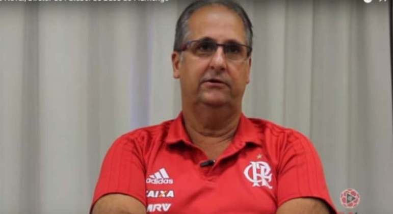 Carlos Noval, diretor da base do Flamengo