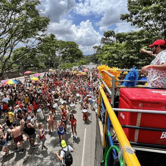 Carnaval em BH: alta em despesas pressiona blocos - 16/02/2023 - Cotidiano  - Folha
