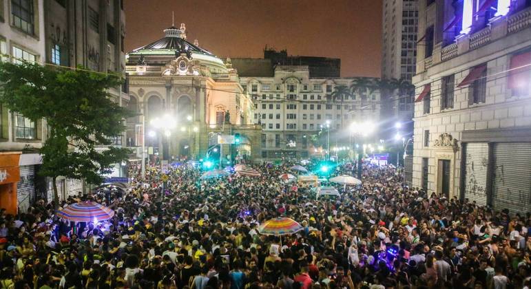 Carnaval em São Paulo: a saúde a gente vê depois