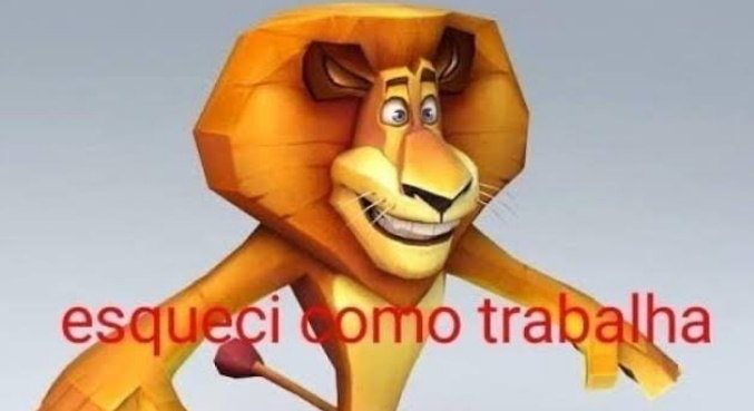 Foliões criaram diversos memes ao reclamar do fim das festas