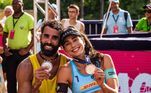 Mais conhecidos pelo sobrenome, os irmãos Solberg, Carol, Pedro (na foto) e Maria Clara têm no DNA o sangue vitorioso da mãe. Apesar de jogarem uma modalidade diferente do esporte de Isabel Salgado — que jogava vôlei de quadra — os três foram multicampeões nas areias por onde passaram. As duas mulheres formaram uma dupla e jogaram juntas por dez anos. Já o irmão das duas, começou na quadra e logo foi para a areia, onde foi campeão mundial em 2008