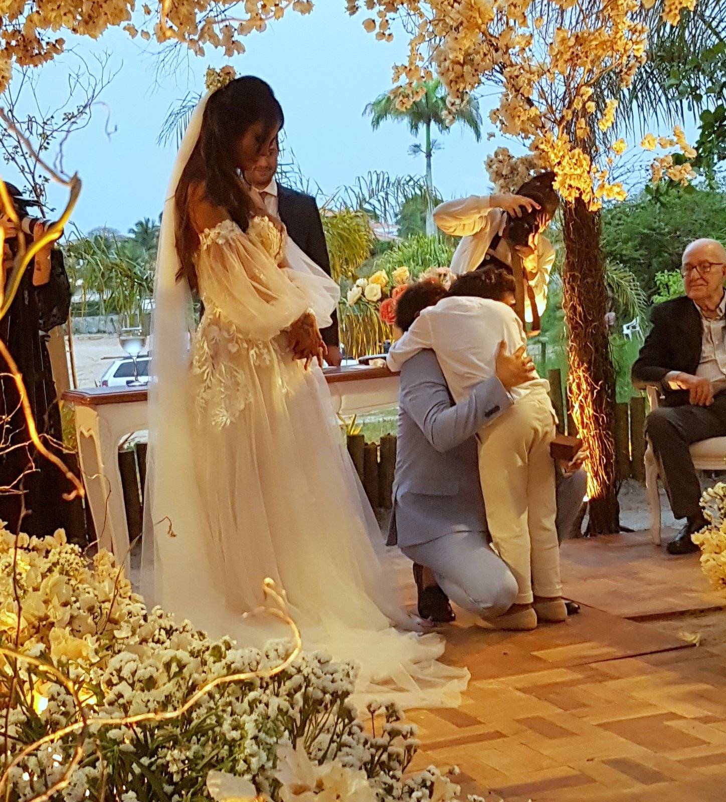 Carol Nakamura e Guilherme Leonel se casam em Búzios; saiba tudo