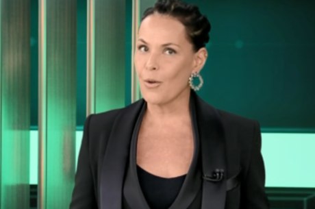Carolina Ferraz, apresentadora do "Domingo Espetacular"