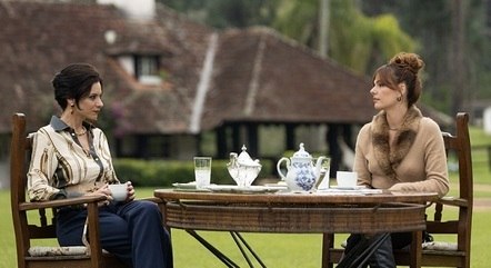 Carolina Manica vive Adelita Scarpa e Isis Valverde, a protagonista de “Angela"