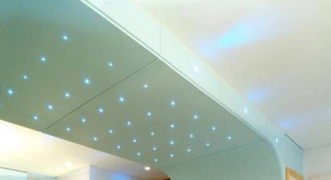 carpete de madeira quarto de menino com led maria claudia nassar