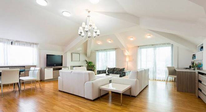 carpete de madeira sala de estar conjunto