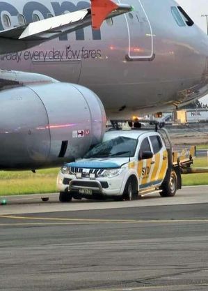 Avião da Gol sai da pista após o pouso e assusta passageiros no Recife -  Prisma - R7 Luiz Fara Monteiro