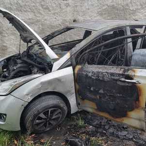 Carro da vítima foi localizado em chamas na região da Freguesia do Ó