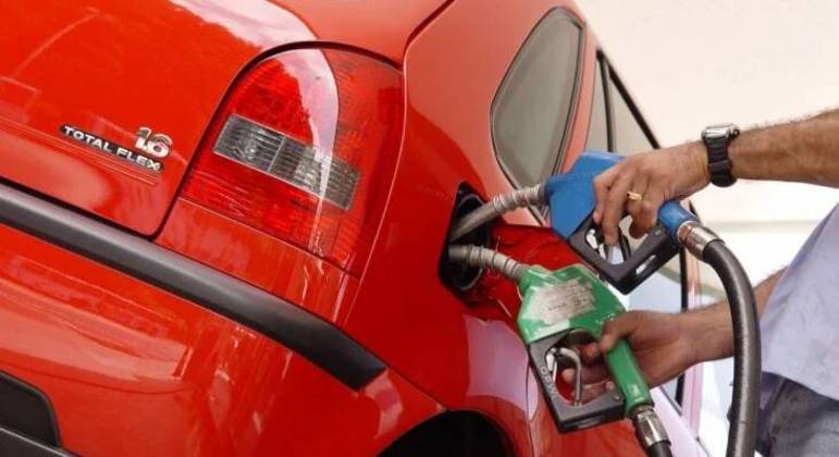 Volkswagen começou a estudar a possibilidade de misturar o etanol e a gasolina em 1992