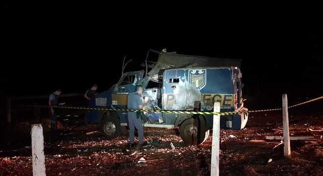 Carro-forte alvo de assalto na Rodovia Anhanguera, nesta segunda-feira (13)