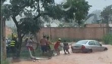 Vídeo: carro é arrastado por enxurrada em São Sebastião (DF)
