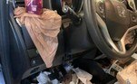 O próprio autor do post, que mora em Indiana (EUA), se perguntou como o dono do carro não é multado todos os dias por andar assim na cidade