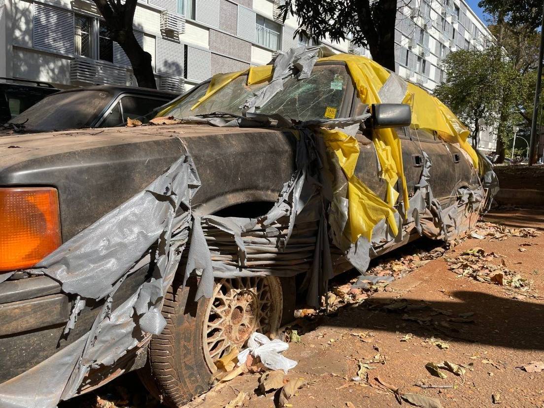 https://img.r7.com/images/carros-abandonados-asa-sul-04082022210354912