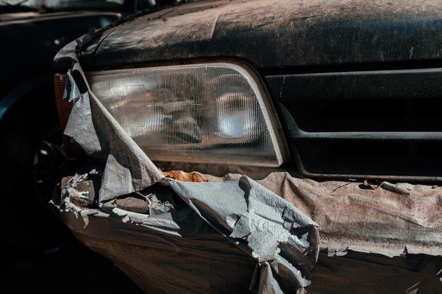Carros são abandonados em estacionamentos na Asa Sul, no Distrito Federal