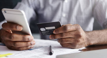 Juros mais altos inibem consumo das famílias