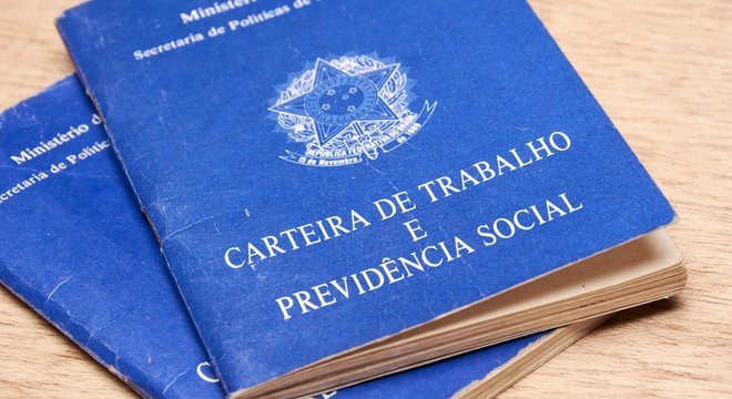 Mesmo diante do cenário adverso, alguns setores seguem contratando - e não apenas o de saúde