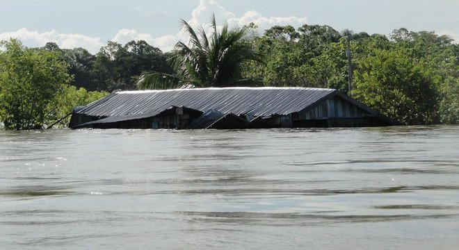 Aquecimento global e gases estufa têm efeitos diretos e indiretos sobre as chuvas amazônicas, que incluem até um 'portal entre os oceanos Atlântico e Índico' 
