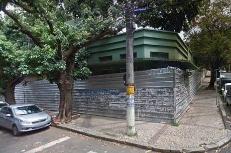 Casa fica no bairro Santo Antônio, em BH