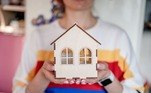 5. Bom inquilino — Existe uma importante vantagem nas negociações, caso você seja o tipo de inquilino exemplar, que cuida bem do imóvel, paga as mensalidades em dia e está nele há muito tempo. O proprietário não vai querer perder um bom inquilino para colocar um desconhecido no lugar. Por isso, reforce essas características e ressalte a relação de confiança mútua 